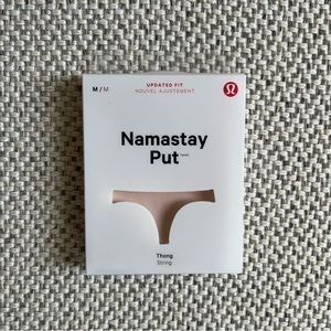 Lululemon Thong Seamless Undies (Pink/Nude, M)